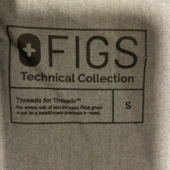 Figs Rafaela Oversized Scrub Top - Picture 7 of 8